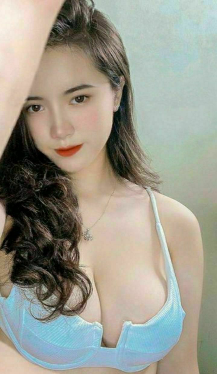 制服学妹邀男同学家中啪啪做爱直播赚零花钱 J8洗的干干净净的 无套抽插内射 做完还温柔的玩着J8 高清源码录制